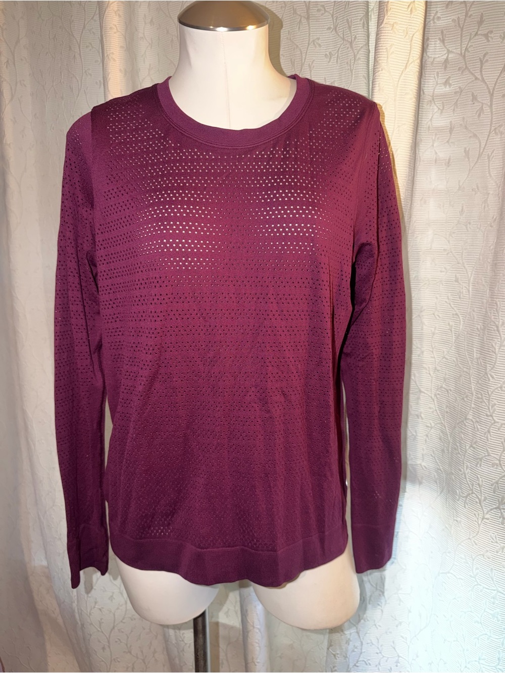 Lululemon swiftly breathe long sleeve